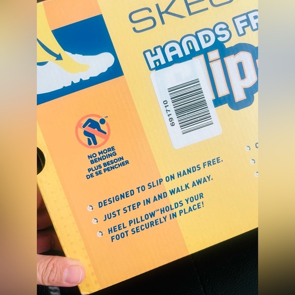 Skechers hands free Women’s Sneakers Athletic Memory Foam Black Size 8.5 - Picture 6 of 8